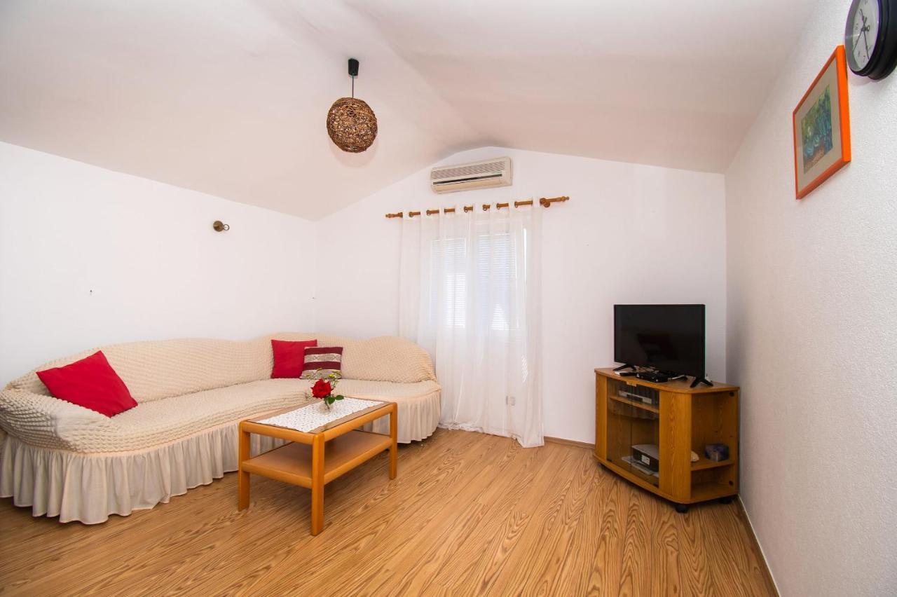 Apartments Happy Place ヴォディツェ エクステリア 写真