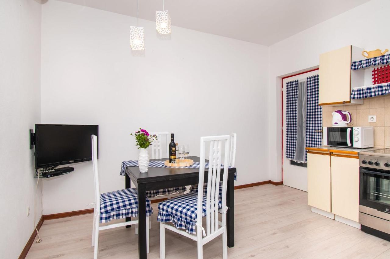 Apartments Happy Place ヴォディツェ エクステリア 写真